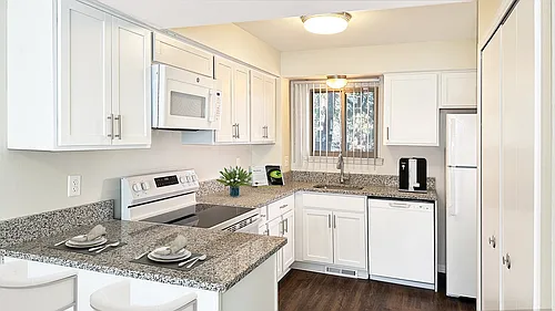 Weatherstone Townhomes Photo 1