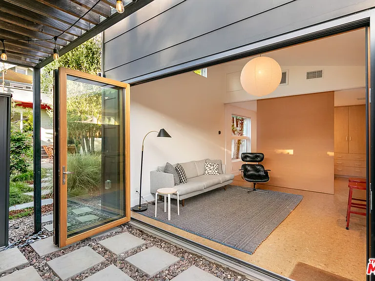 5676 Hub St — Photo 3