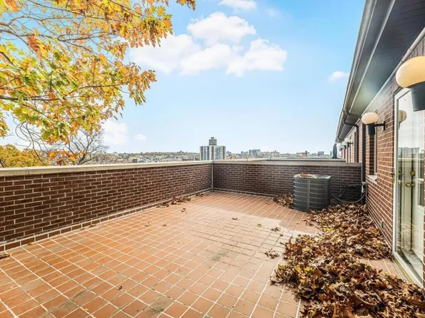 3251 Riverdale Avenue image 4 of 19