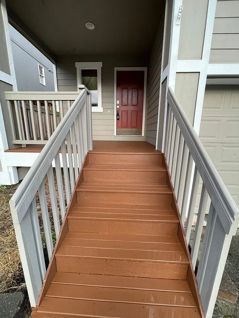 3Bd/2.5Ba Lake Stevens Home — Photo 2