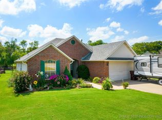 25072 S Hackamore Rd W, Claremore, OK 74019