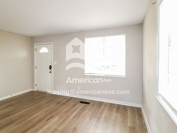 848116_005_wm_-_living_room_13334920.jpg