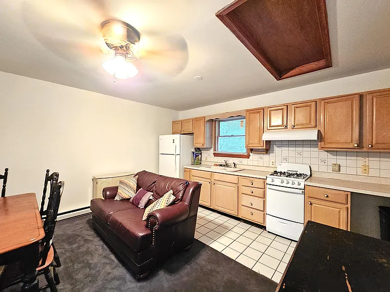 7535B Carmen Ct — Photo 5