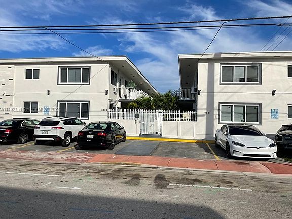 2nd image of 8501 Crespi Blvd APT 1