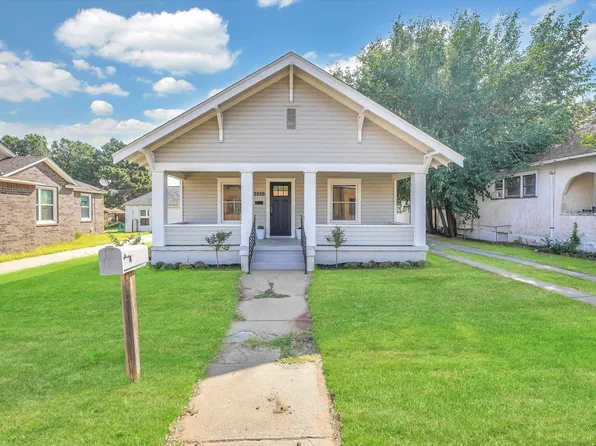1418 9th St, Woodward, OK 73801