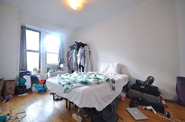 Rented by Compass | media 23