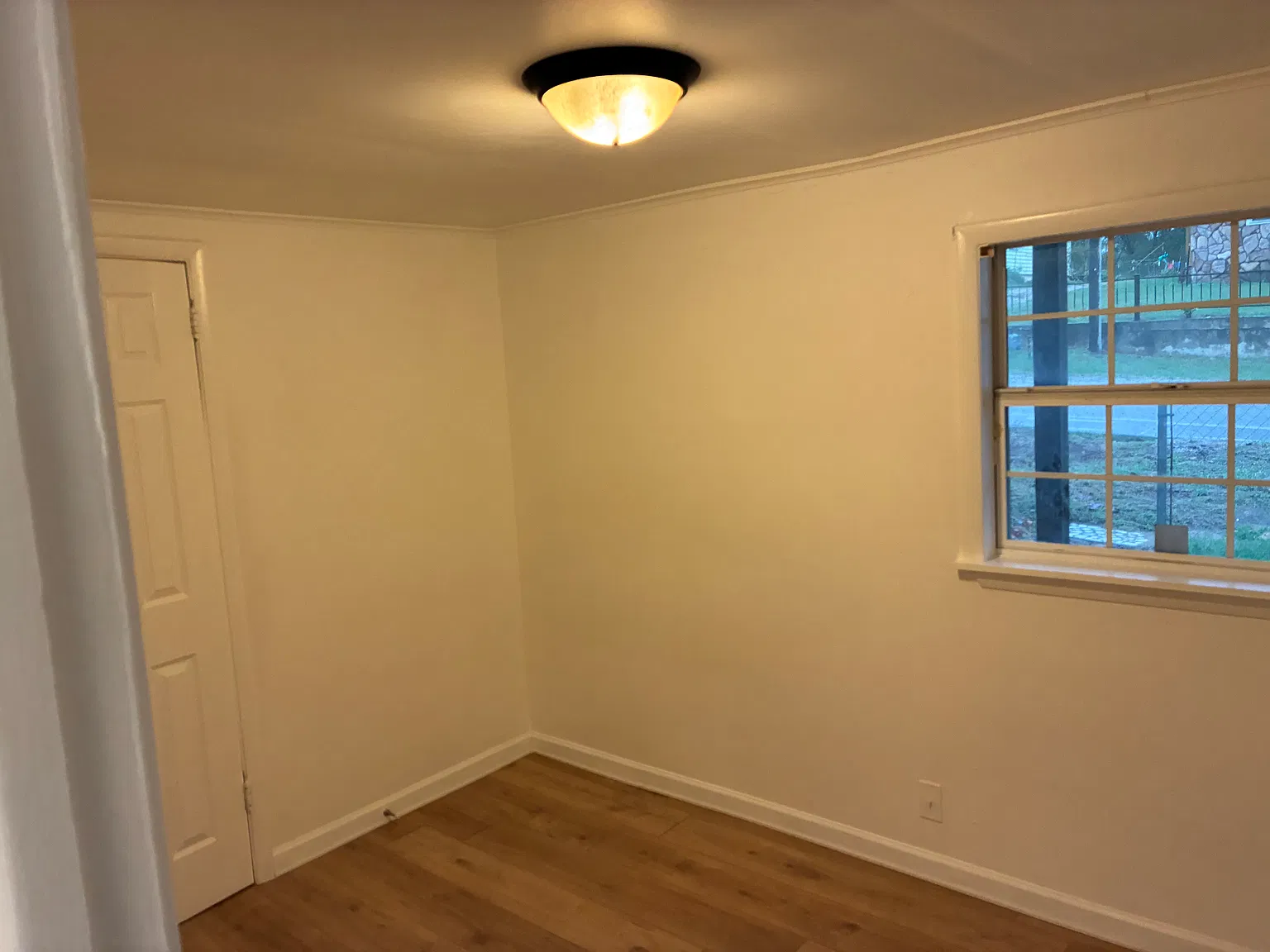 3 bed, 848 sqft, $1,250 — Photo 4