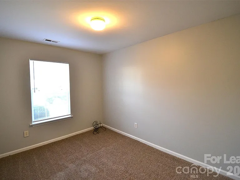4638 Palm Breeze Ln — Photo 18
