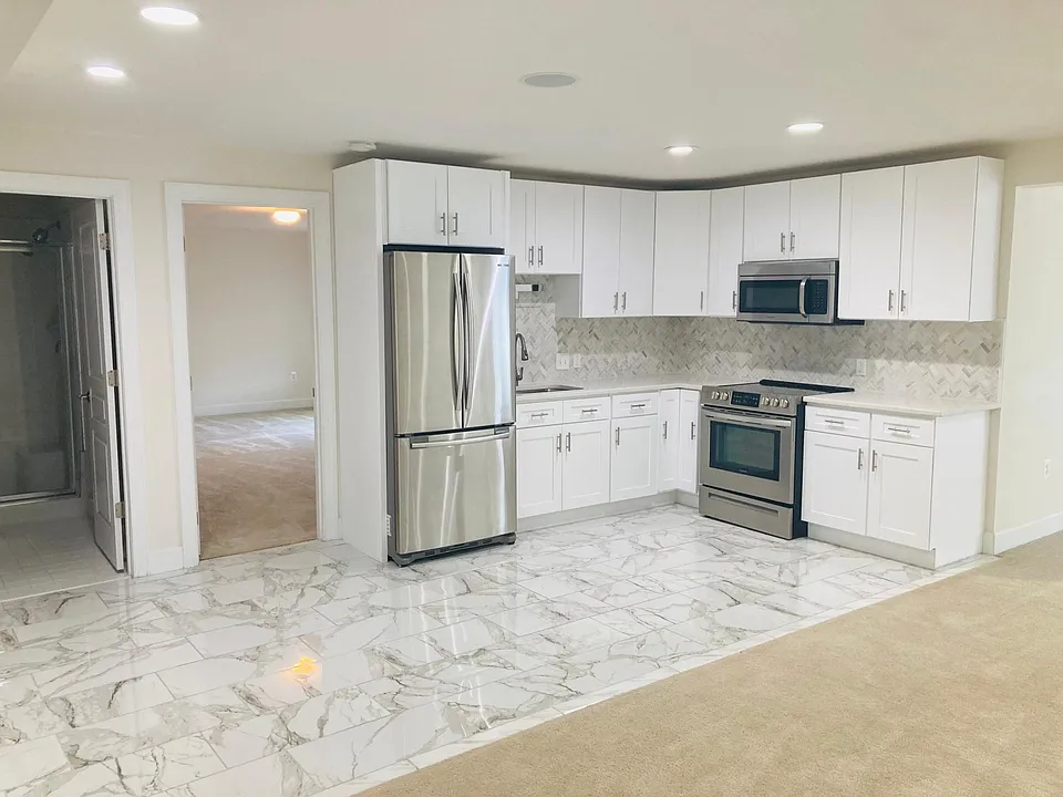 3357 Soaring Cir
