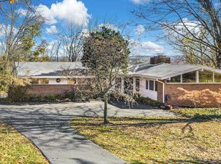 1405 Township Line Rd, Chalfont, PA 18914