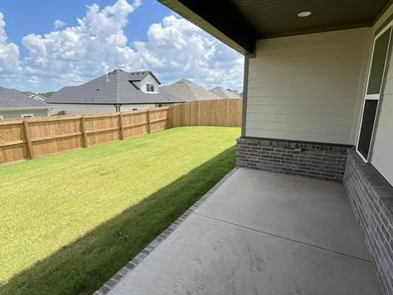5910 Chiefs Ave — Photo 14