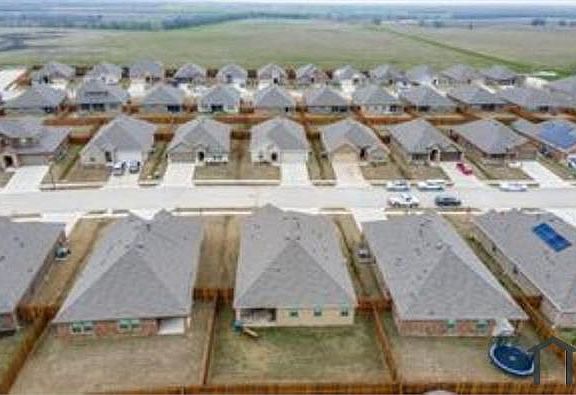 4th image of 218 Whitetail Way