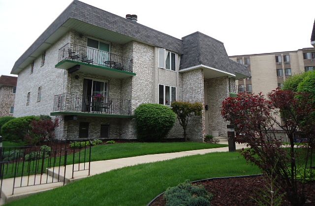 1st image of 4011 W 97th St APT 1S