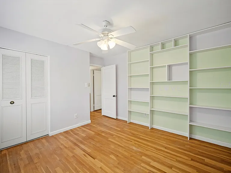724 Yorkshire Dr — Photo 59