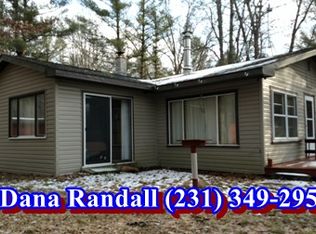 4818 E 44th St, Chase, MI 49623