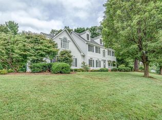 6301 Midsummer Ln, Roanoke, VA 24018