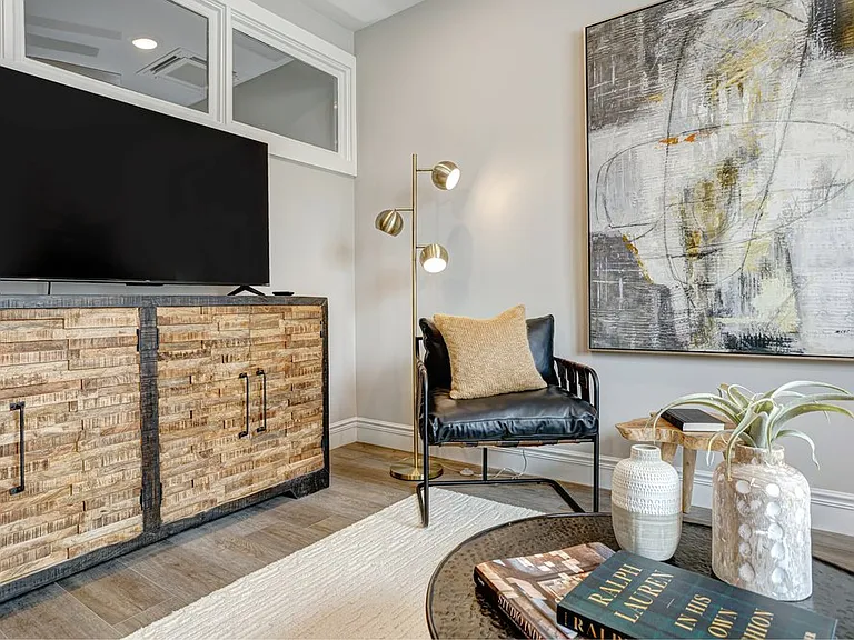 The Lofts at Dallas Mill — Photo 8