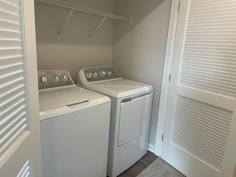 4031 Hemlock Ct — Photo 16