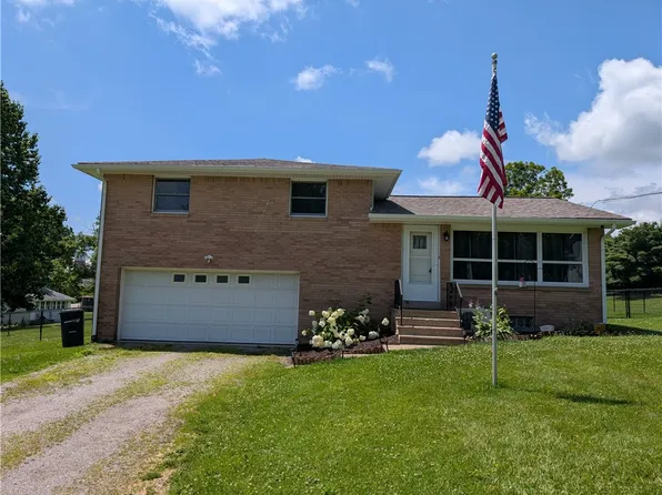 4122 Route 130, Stahlstown, PA 15687