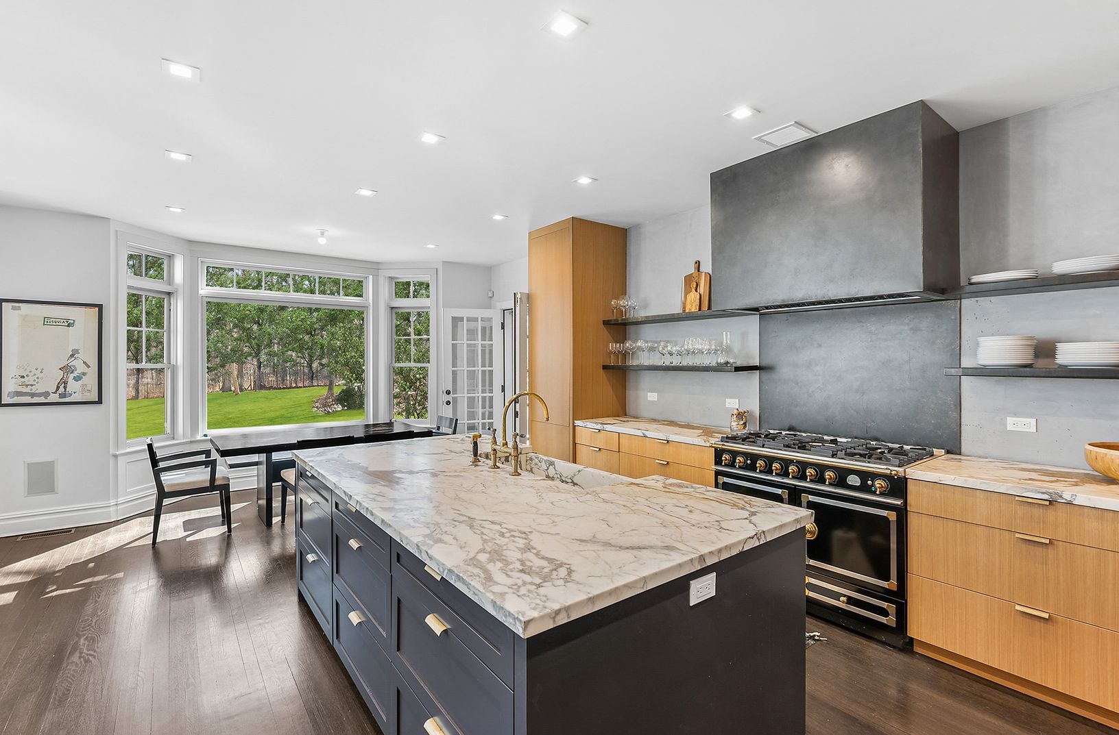 Chef’s fully Equipped Kitchen