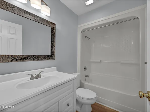 6211 Wrightsville Avenue Apt 129, Wilmington, NC 28403