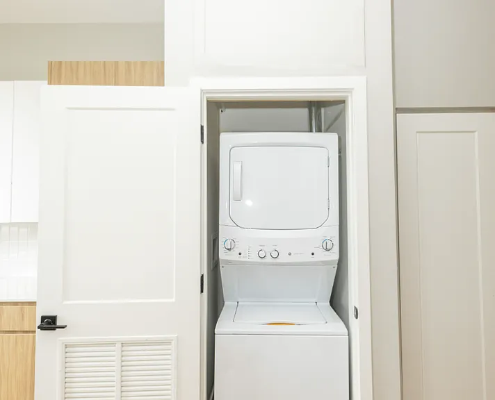 Sixty44 Residences — Photo 42