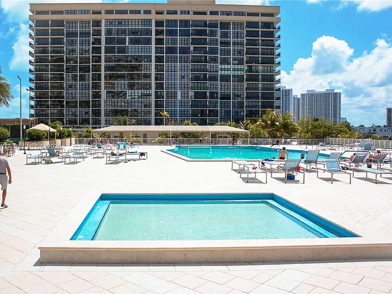 1980 S Ocean Dr #15K — Photo 33