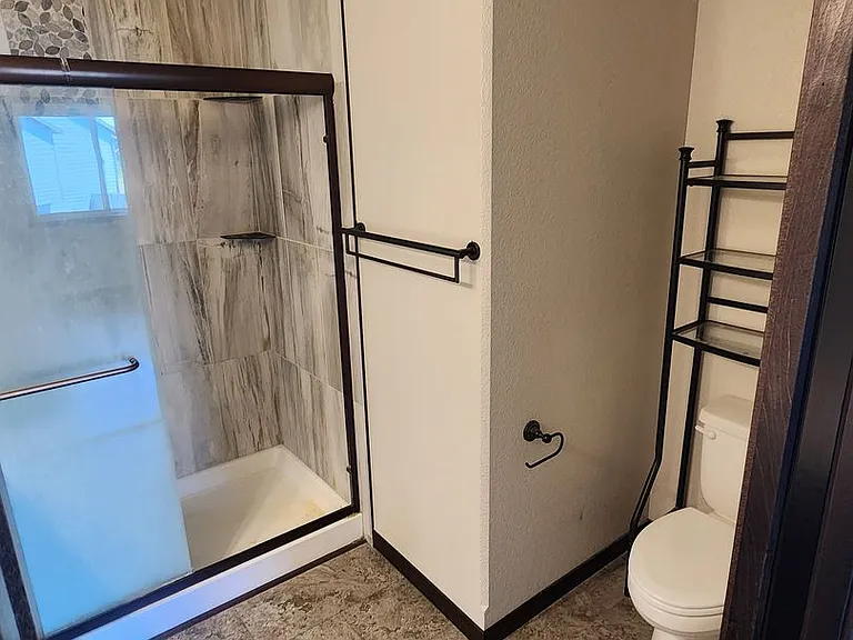 557 Mace Dr — Photo 13