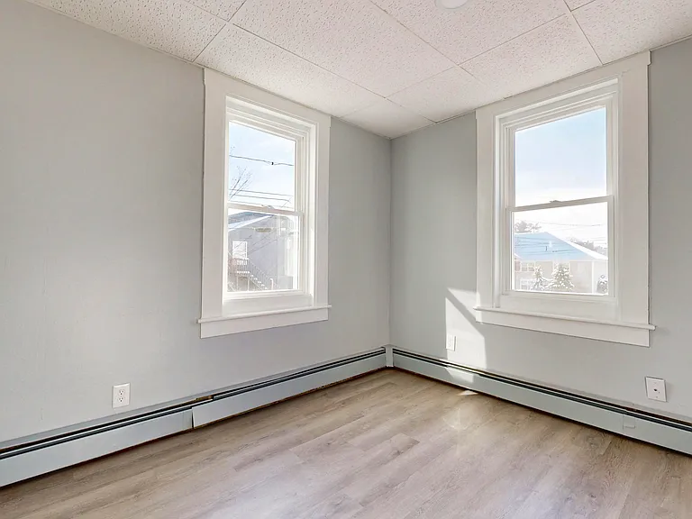 27 Nason St #D — Photo 20