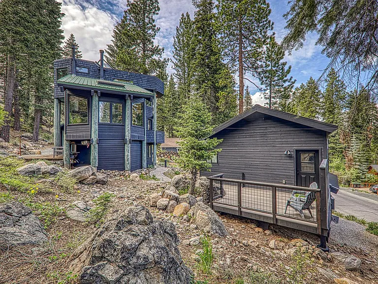 10594 Snowshoe Cir — Photo 36