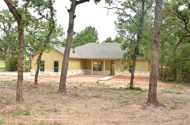 1st image of 102 Nugget Ln