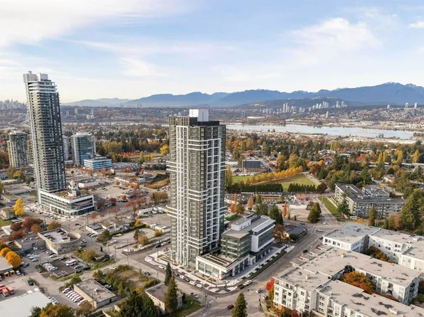13675 107a Ave #1605, Surrey, BC V3T 2H2