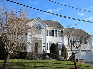 16 Ireson St, Saugus, MA 01906