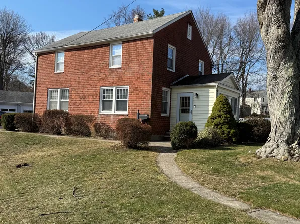 51 Greenlawn Dr, Fairfield, CT 06825