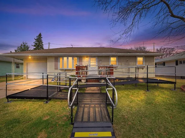 522 West Lincoln Street, Waupun, WI 53963