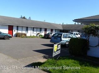 775 Anderson Ave APT 03, Coos Bay, OR 97420