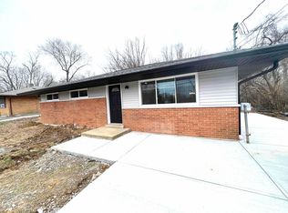 8600 Neptune Dr, Cincinnati, OH 45231