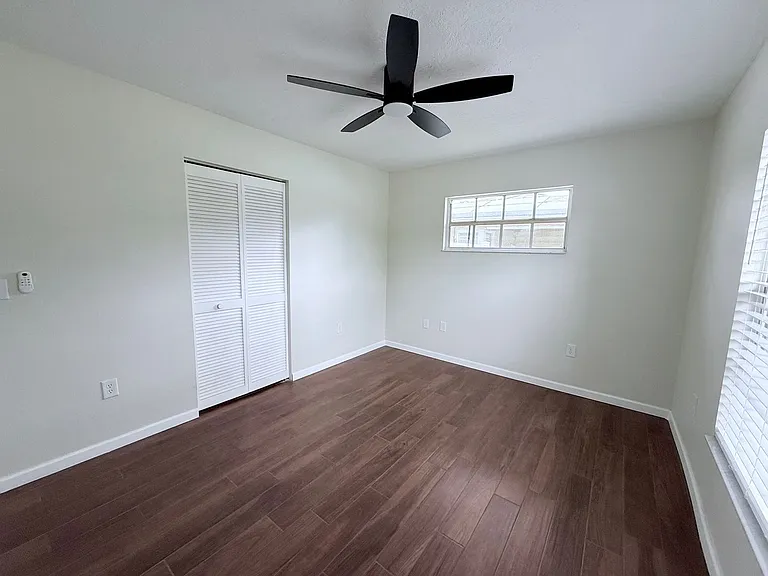 2953 Oak St — Photo 19