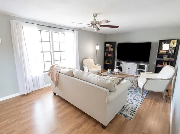 8114 Lake San Carlos CIR, FORT MYERS, FL 33967