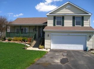 2136 Bridgewater Dr, Belvidere, IL 61008