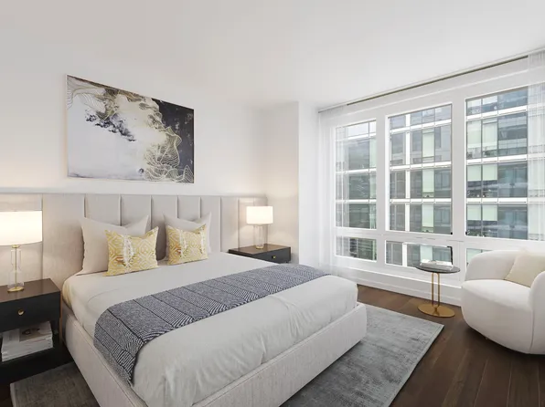 50 Riverside Boulevard image 8 of 26