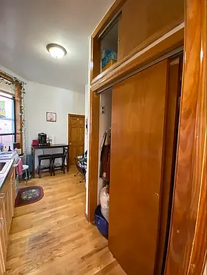 Rented by KNOCKKNOCK LLC | media 6