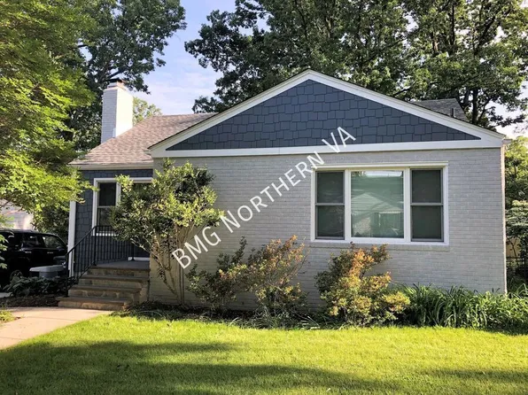1100 S Forest Dr, Arlington, VA 22204