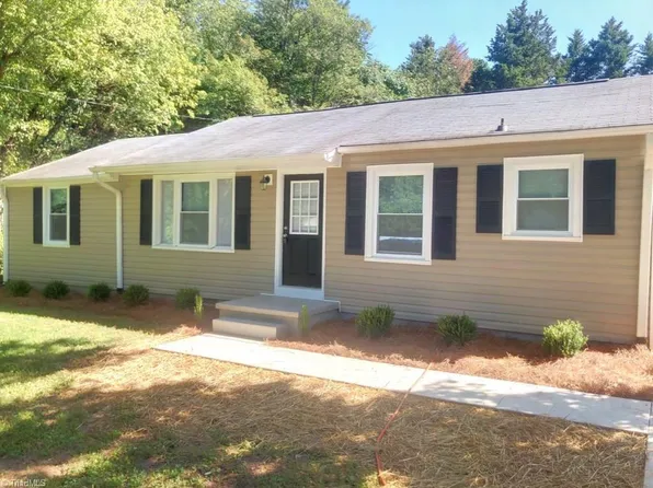 3256 Arlington Dr, Winston Salem, NC 27103