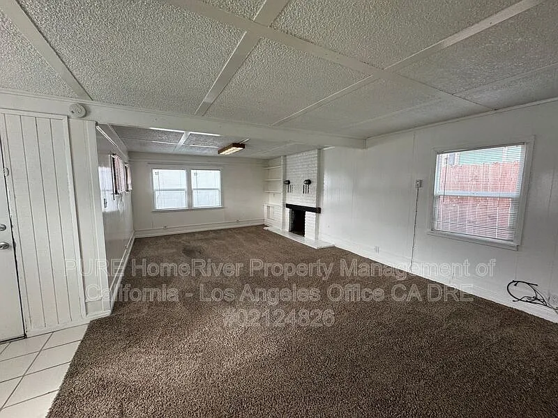 2 bed, 1.0 bath, 895 sqft, $2,695 — Photo 3