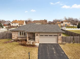 7829 Farmhouse Rd, Frankfort, IL 60423