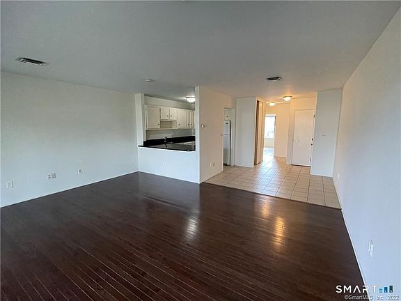 4th image of 73 Courtland Ave #163-8
