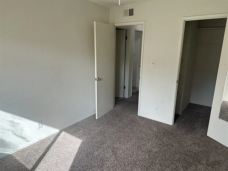 1925 Donner Ave #4 — Photo 12