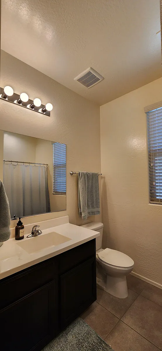 Shared Bathroom - W Tonto St