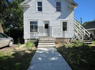 216 W 7th Ave, Mitchell, SD 57301